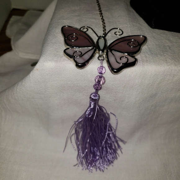 Stunning  Homemade Purple Butterfly Sun Catcher - Picture 1 of 5
